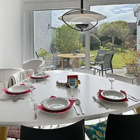 Sea-kret With Garden By Interhome